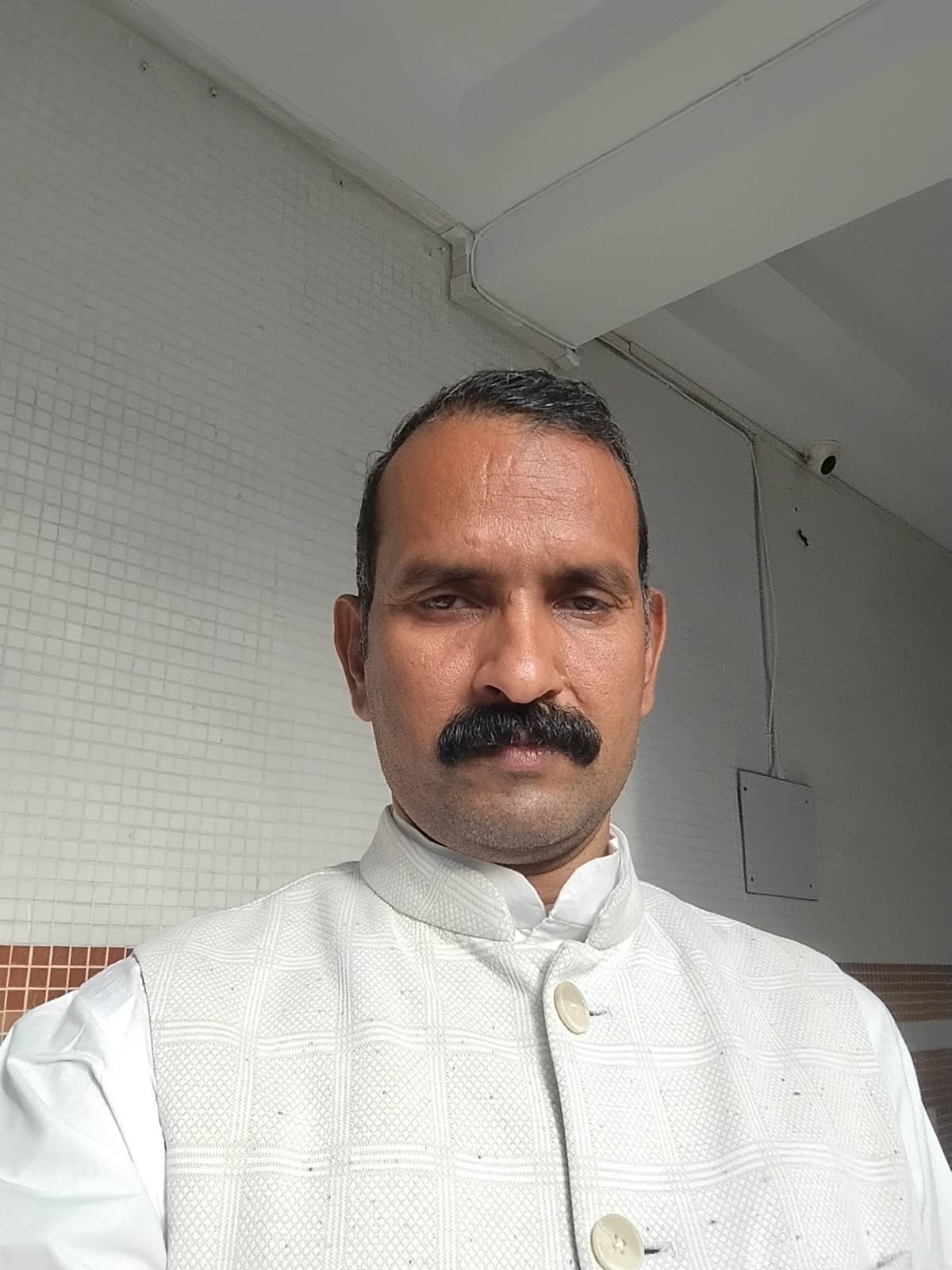 डॉ सतीश कुमार सिंह